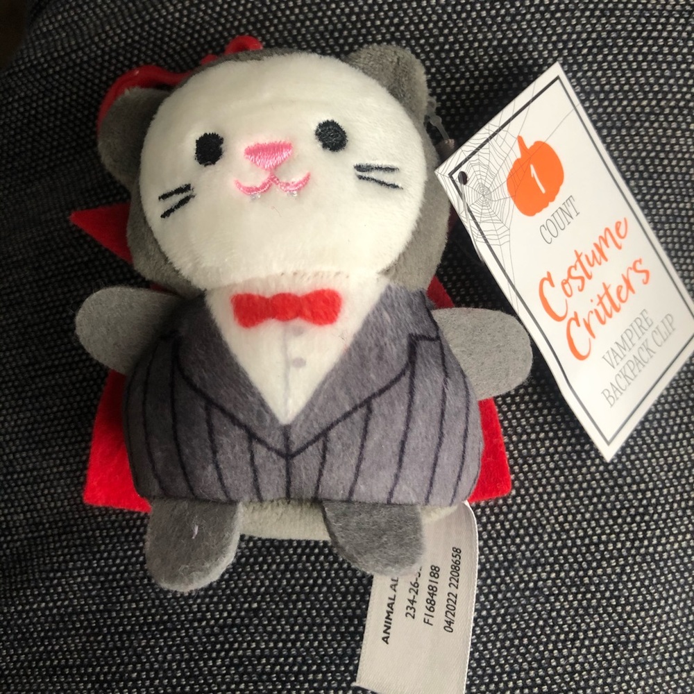 Cute Brand New Vampire backpack clip - costume critters